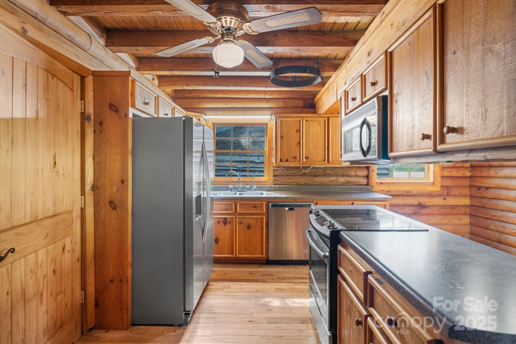 1154 Woodrow Pl Lenoir, NC 28645