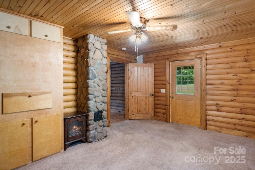 1154 Woodrow Pl Lenoir, NC 28645