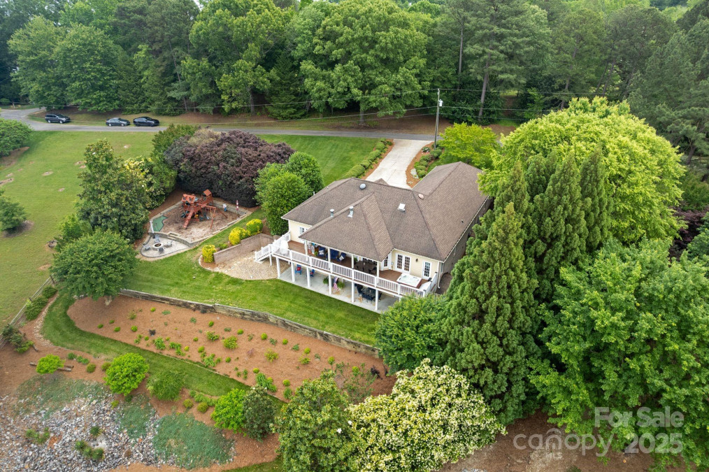 7471 Barfield Ln Denver, NC 28037