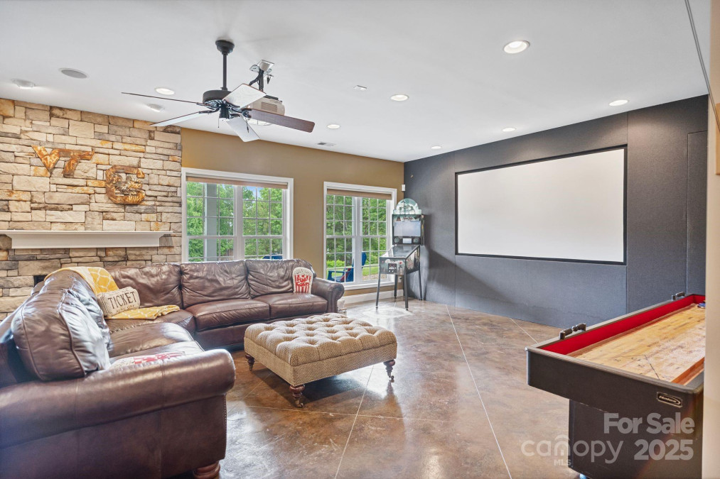 7471 Barfield Ln Denver, NC 28037