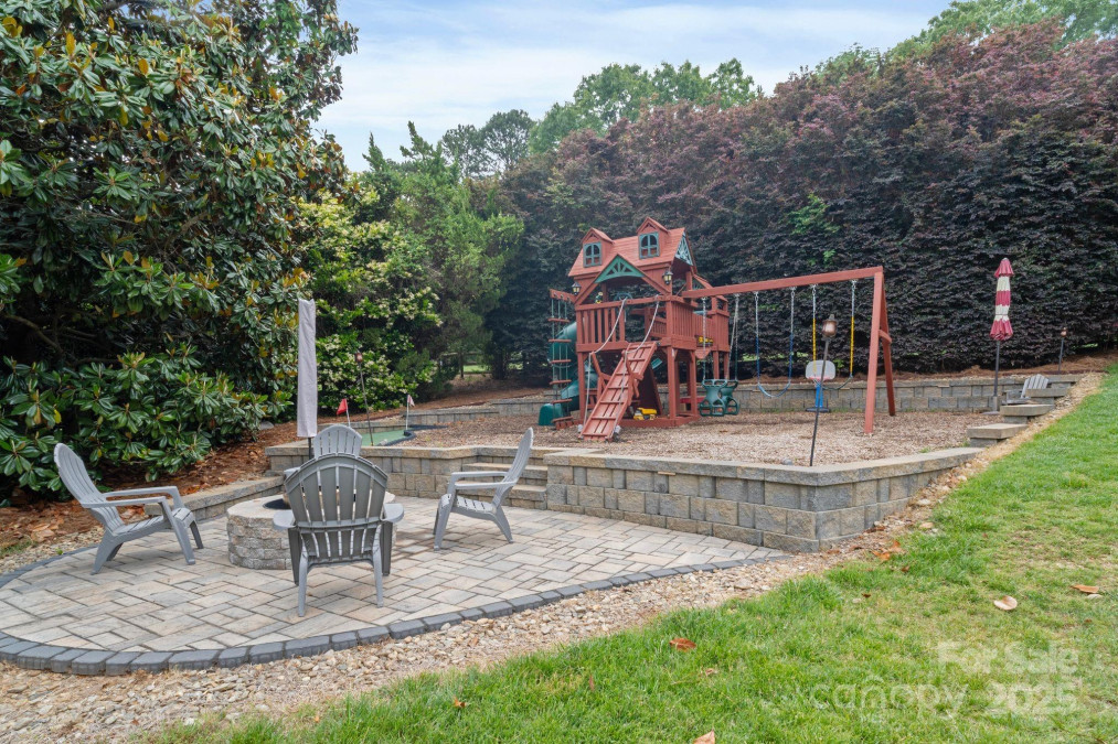 7471 Barfield Ln Denver, NC 28037
