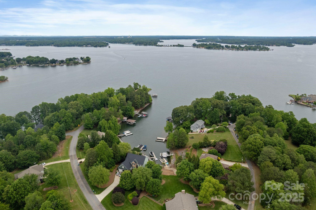 7471 Barfield Ln Denver, NC 28037