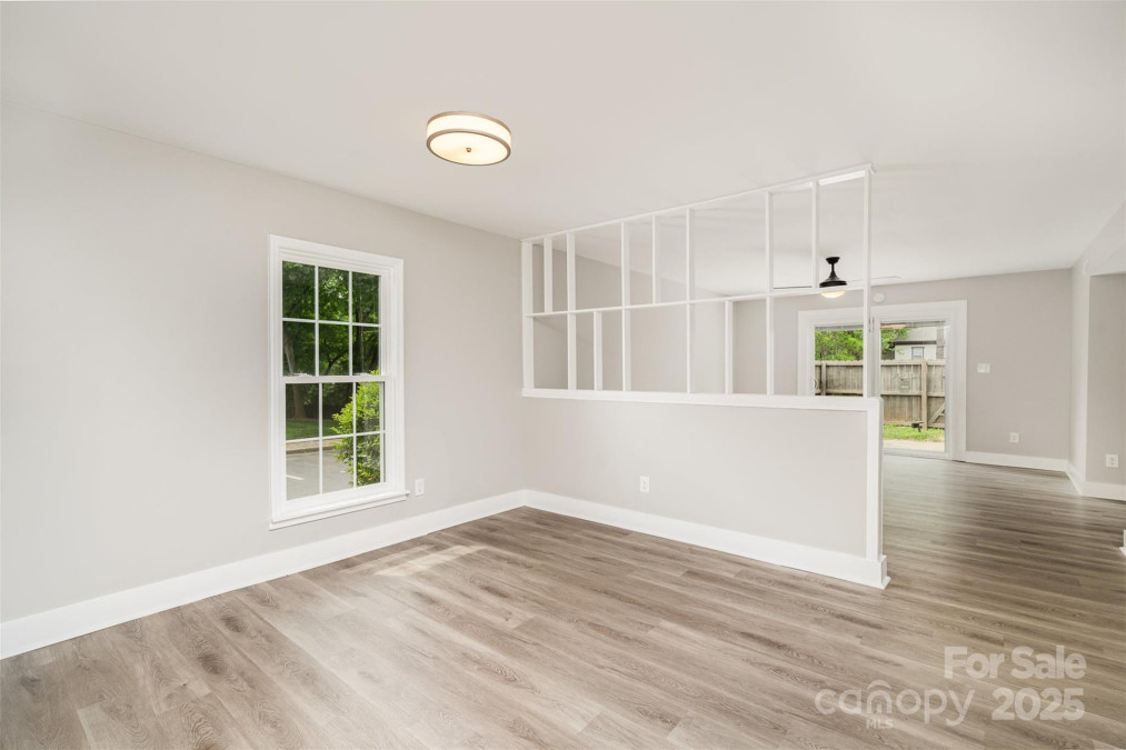 8325 Knights Bridge Rd Charlotte, NC 28210