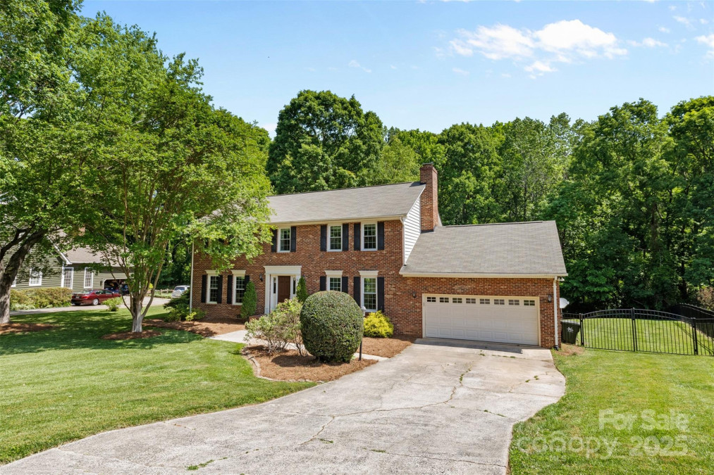 16565 Kimbolten Dr Huntersville, NC 28078