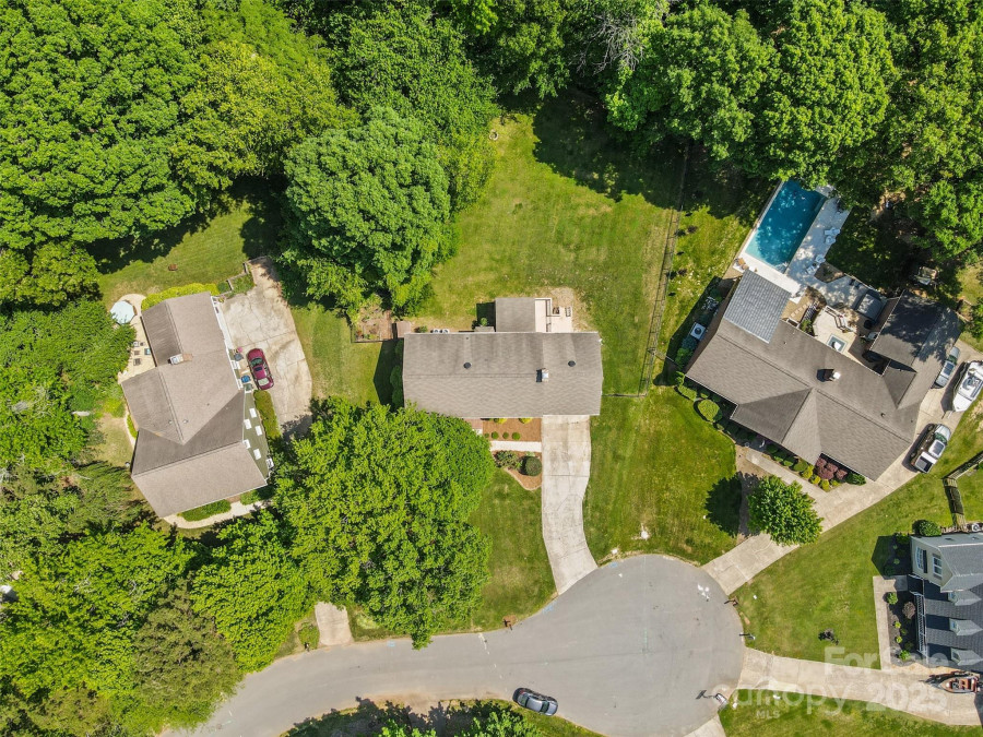 16565 Kimbolten Dr Huntersville, NC 28078