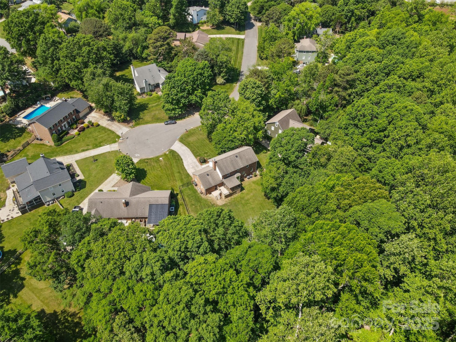 16565 Kimbolten Dr Huntersville, NC 28078