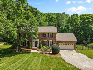 16565 Kimbolten Dr Huntersville, NC 28078