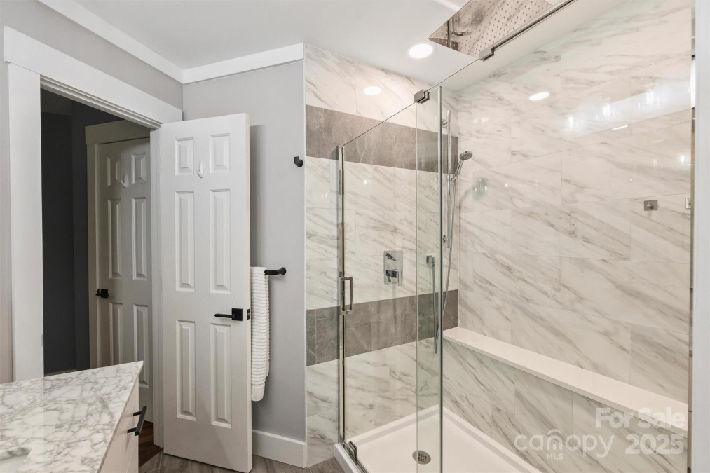 616 Trailing Rock Dr Charlotte, NC 28214