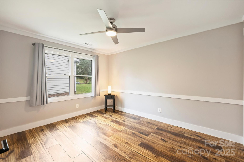 616 Trailing Rock Dr Charlotte, NC 28214