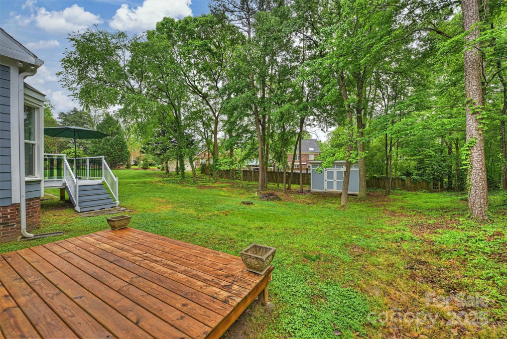 616 Trailing Rock Dr Charlotte, NC 28214