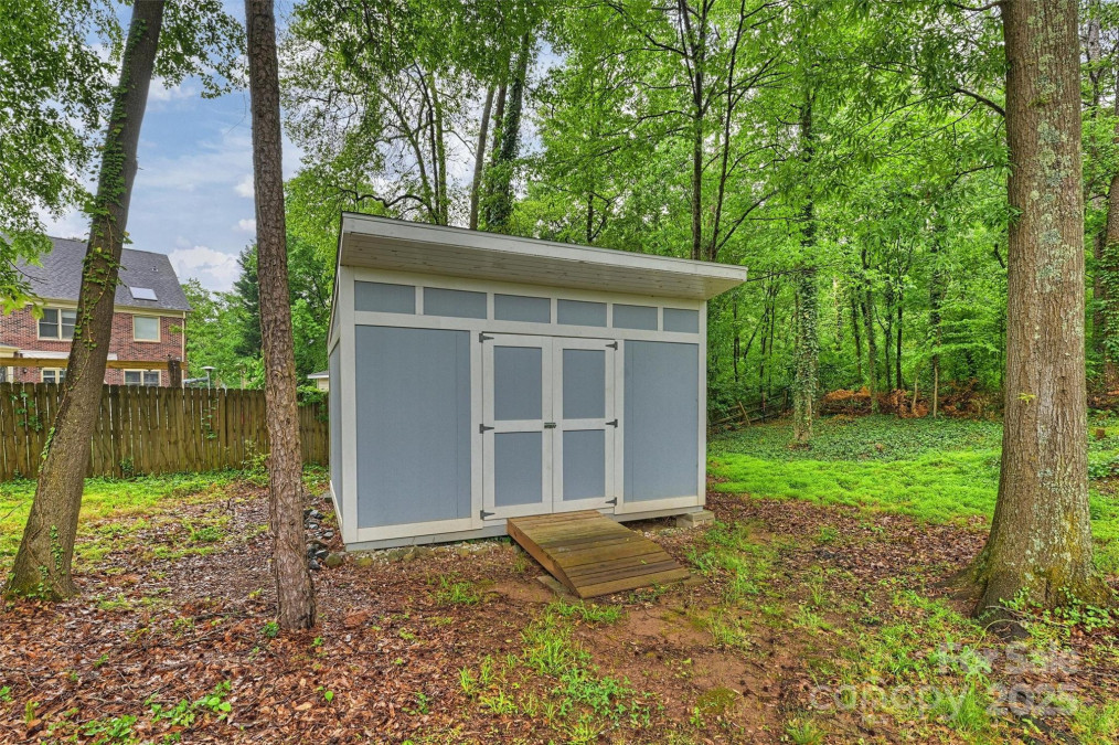 616 Trailing Rock Dr Charlotte, NC 28214