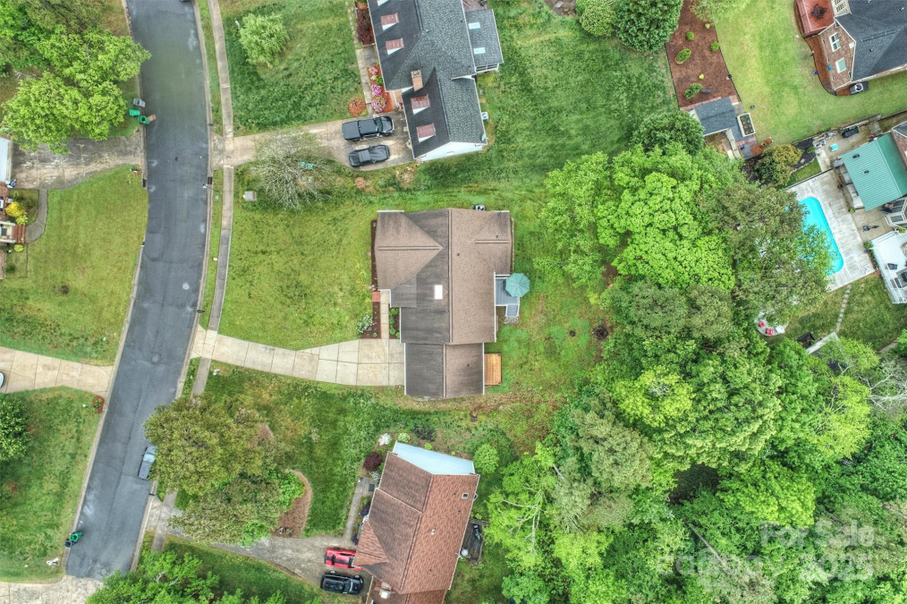 616 Trailing Rock Dr Charlotte, NC 28214