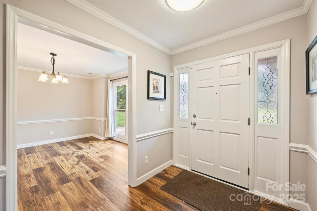 616 Trailing Rock Dr Charlotte, NC 28214