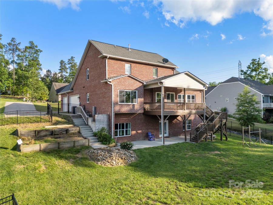 444 Snapdragon Dr Clover, SC 29710