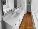 9830 Sandman Ln Charlotte, NC 28216