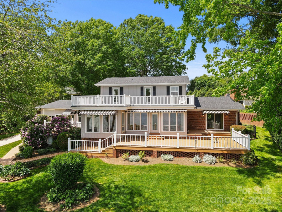 273 Leeward Point Loop Taylorsville, NC 28681