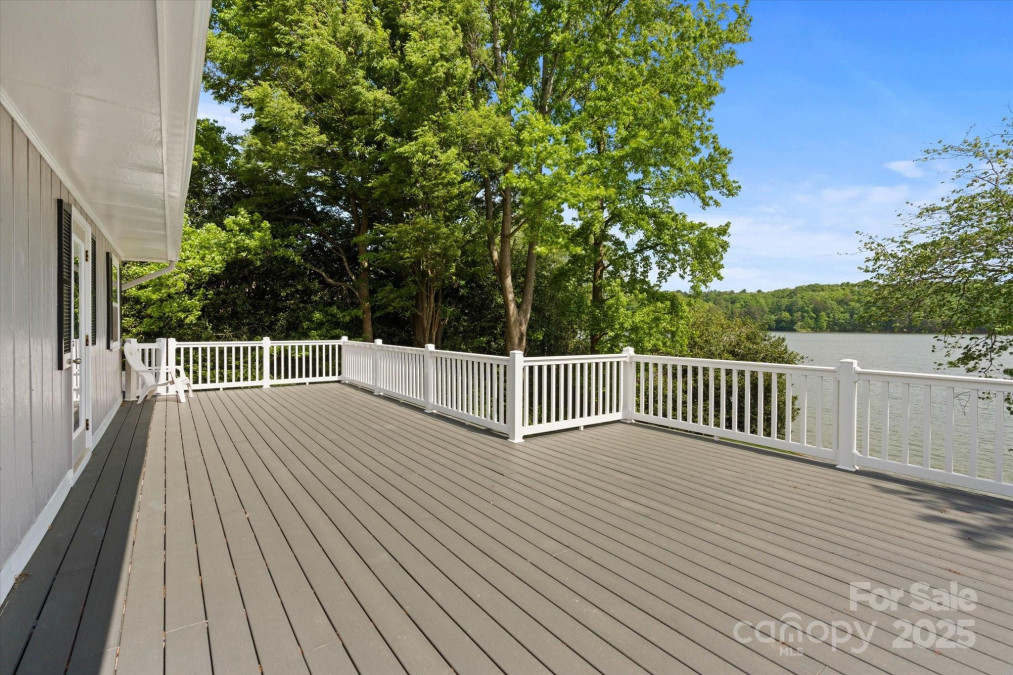 273 Leeward Point Loop Taylorsville, NC 28681