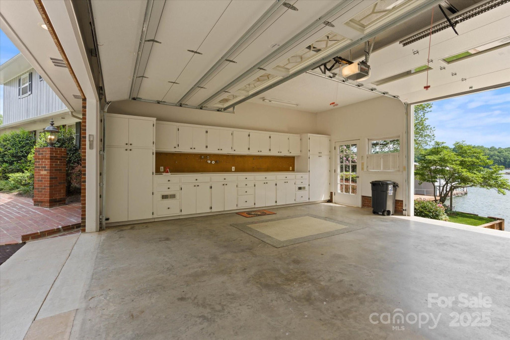 273 Leeward Point Loop Taylorsville, NC 28681