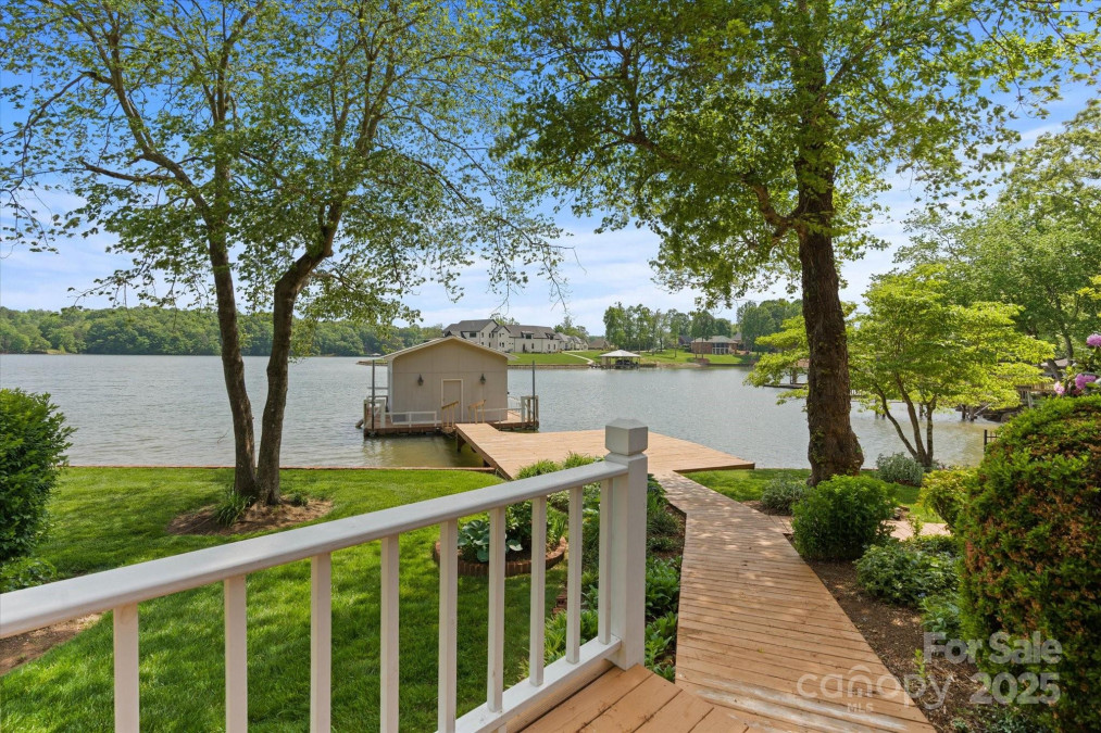 273 Leeward Point Loop Taylorsville, NC 28681