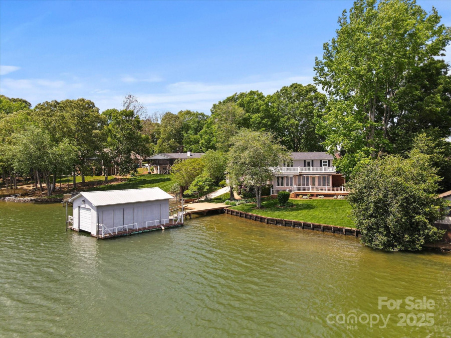 273 Leeward Point Loop Taylorsville, NC 28681