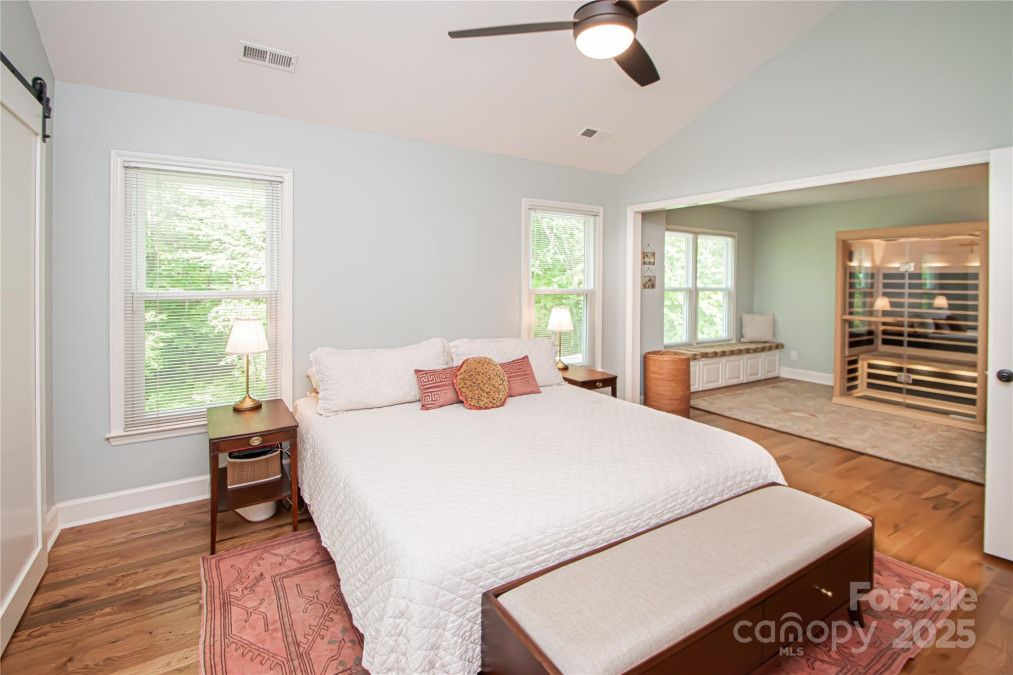 6425 High Creek Ct Charlotte, NC 28277