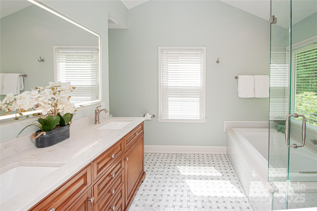 6425 High Creek Ct Charlotte, NC 28277