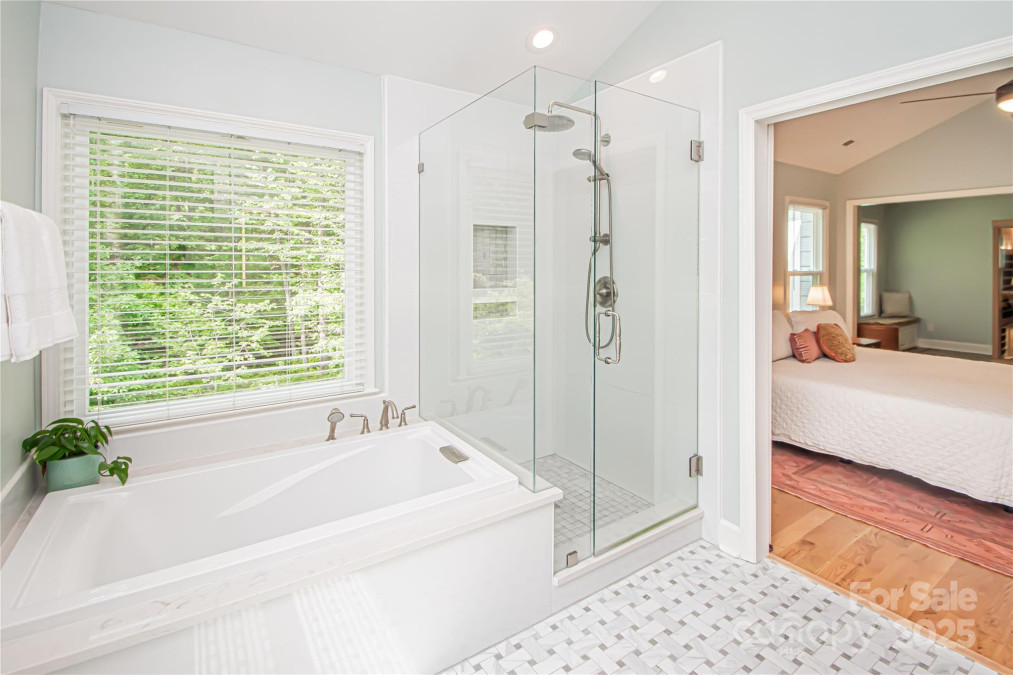 6425 High Creek Ct Charlotte, NC 28277