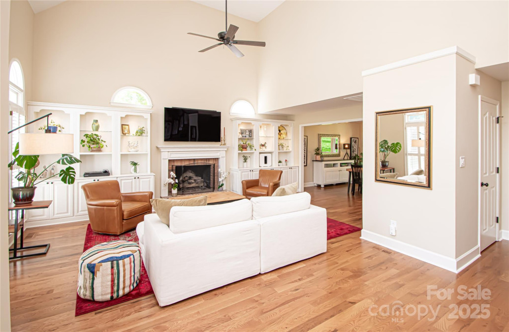 6425 High Creek Ct Charlotte, NC 28277