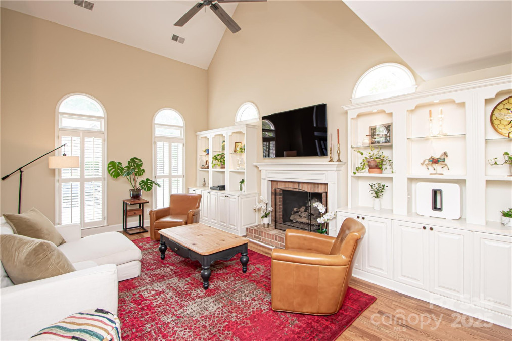 6425 High Creek Ct Charlotte, NC 28277