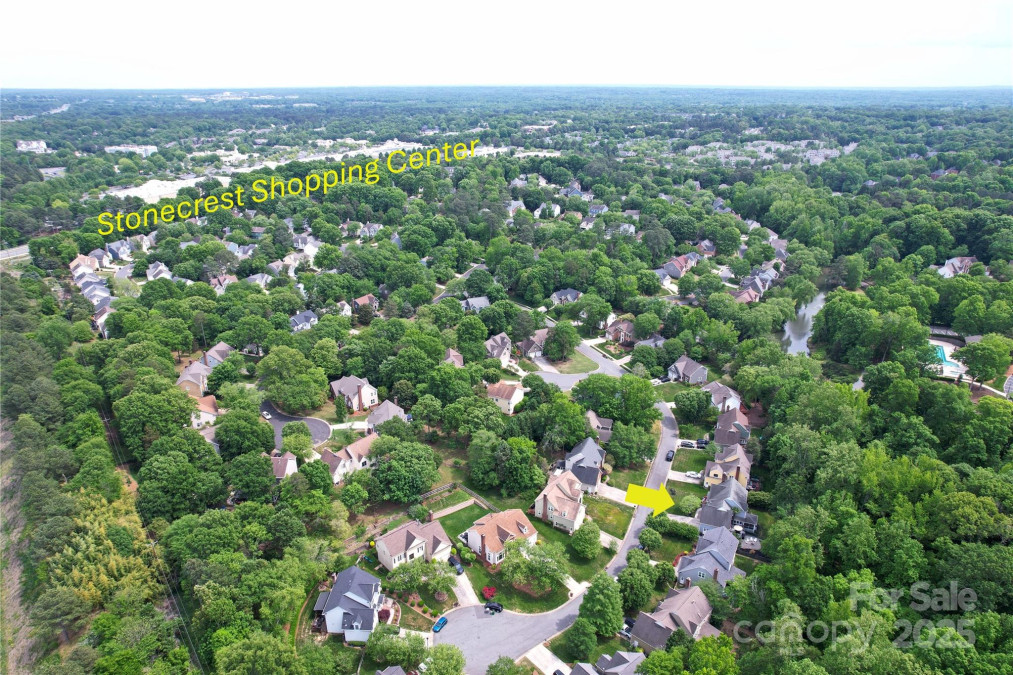 6425 High Creek Ct Charlotte, NC 28277