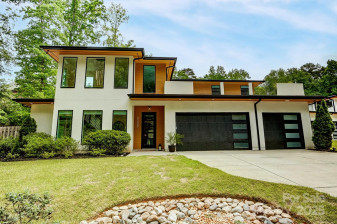 9305 Valley Rd Charlotte, NC 28270