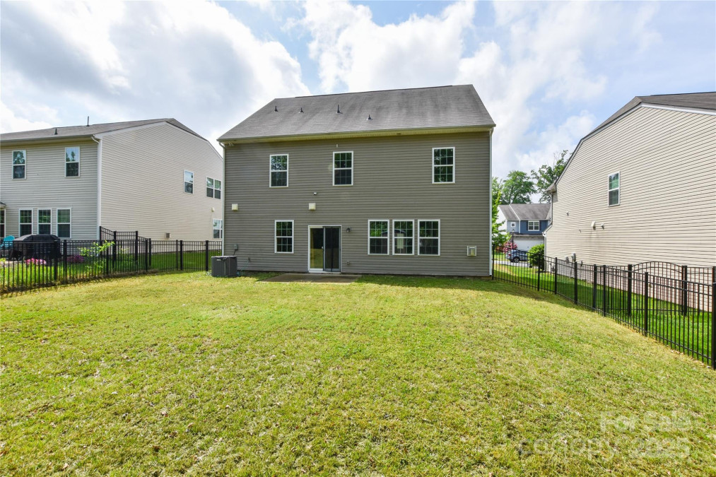 10417 Ebbets Rd Charlotte, NC 28273