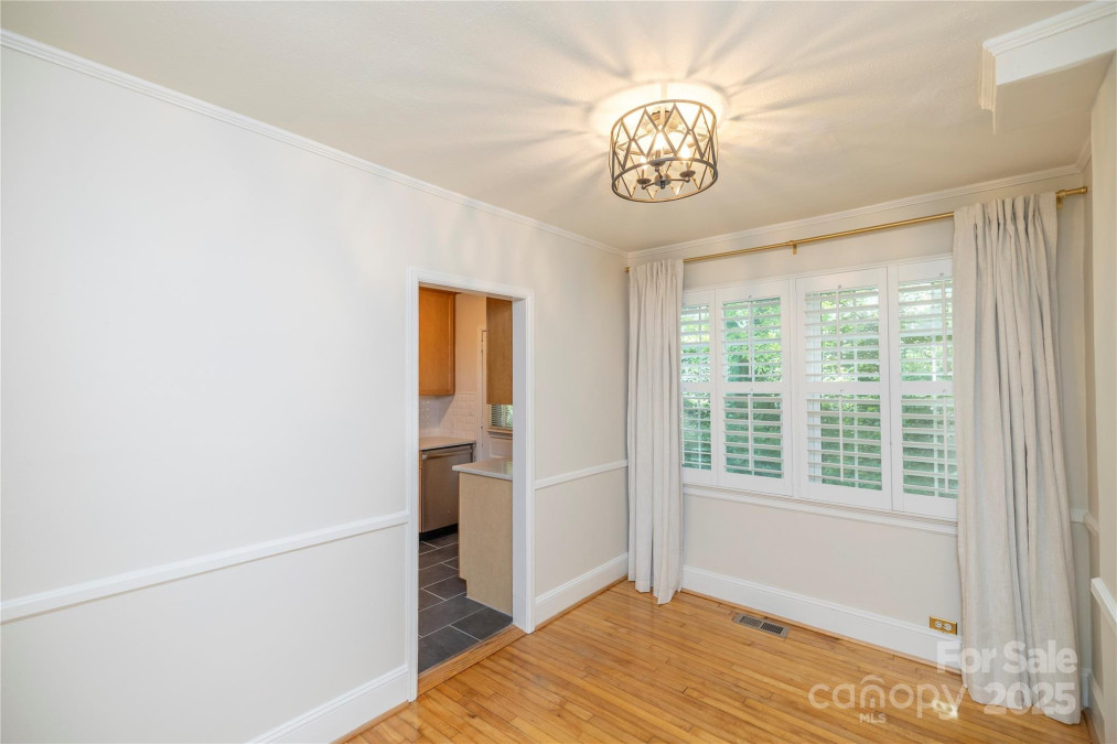 212 Laurel Ave Charlotte, NC 28207