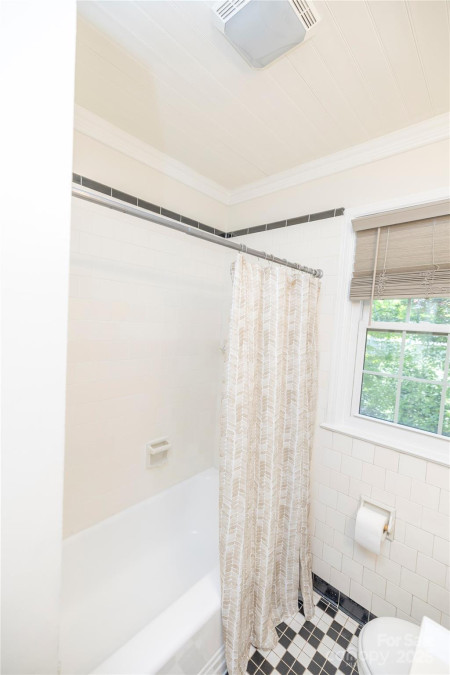 212 Laurel Ave Charlotte, NC 28207