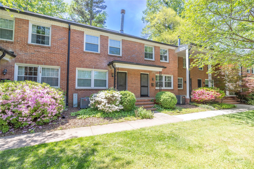 212 Laurel Ave Charlotte, NC 28207
