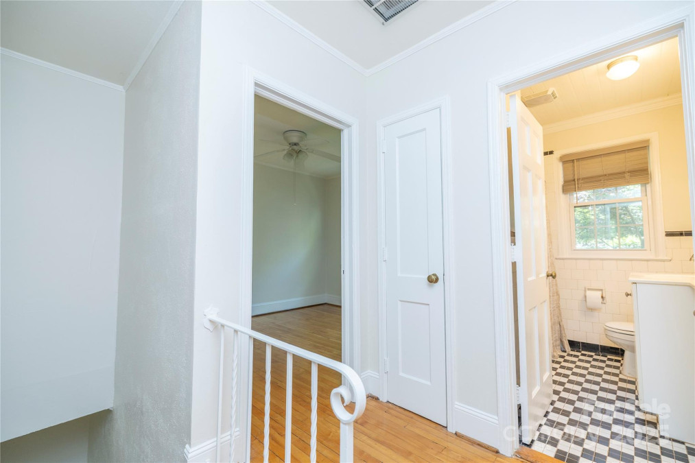 212 Laurel Ave Charlotte, NC 28207