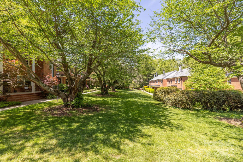 212 Laurel Ave Charlotte, NC 28207