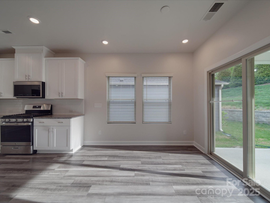 4142 Longmore Ln Kannapolis, NC 28081