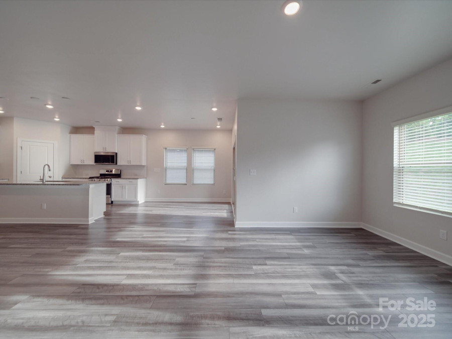 4142 Longmore Ln Kannapolis, NC 28081