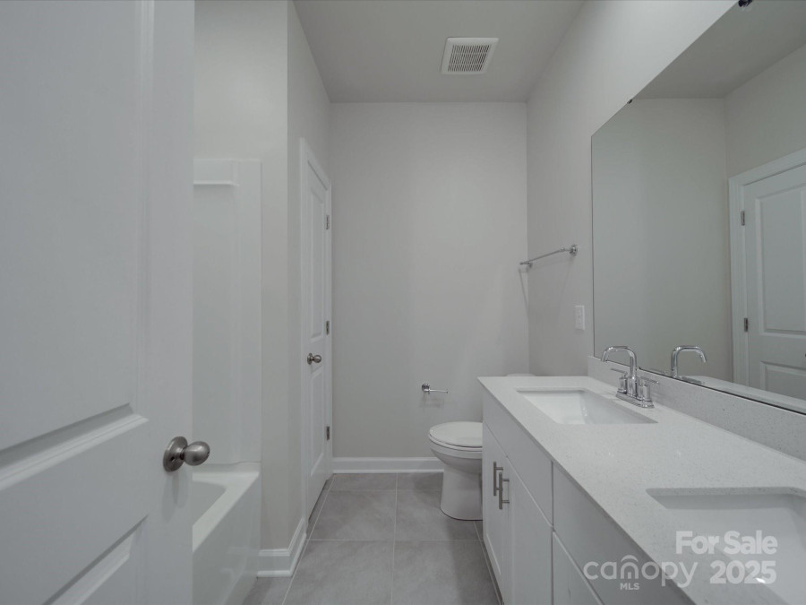 4142 Longmore Ln Kannapolis, NC 28081