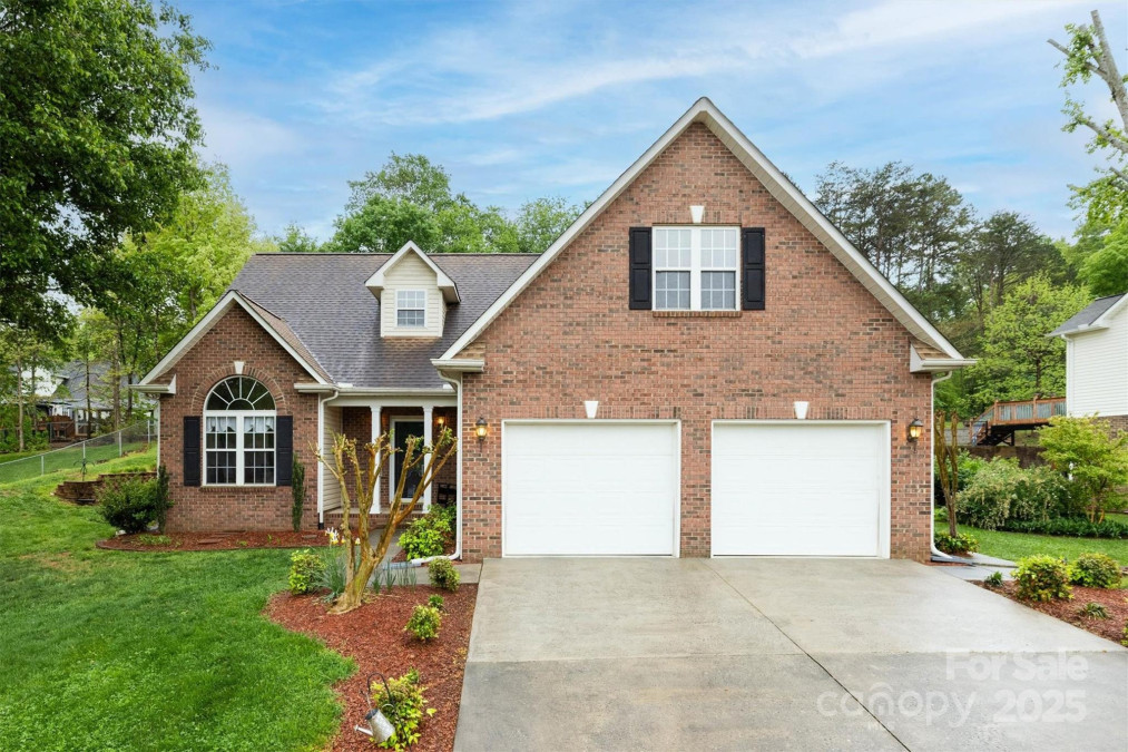 2478 23rd St Hickory, NC 28601