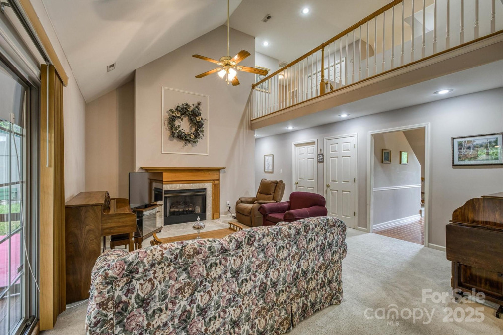 2478 23rd St Hickory, NC 28601