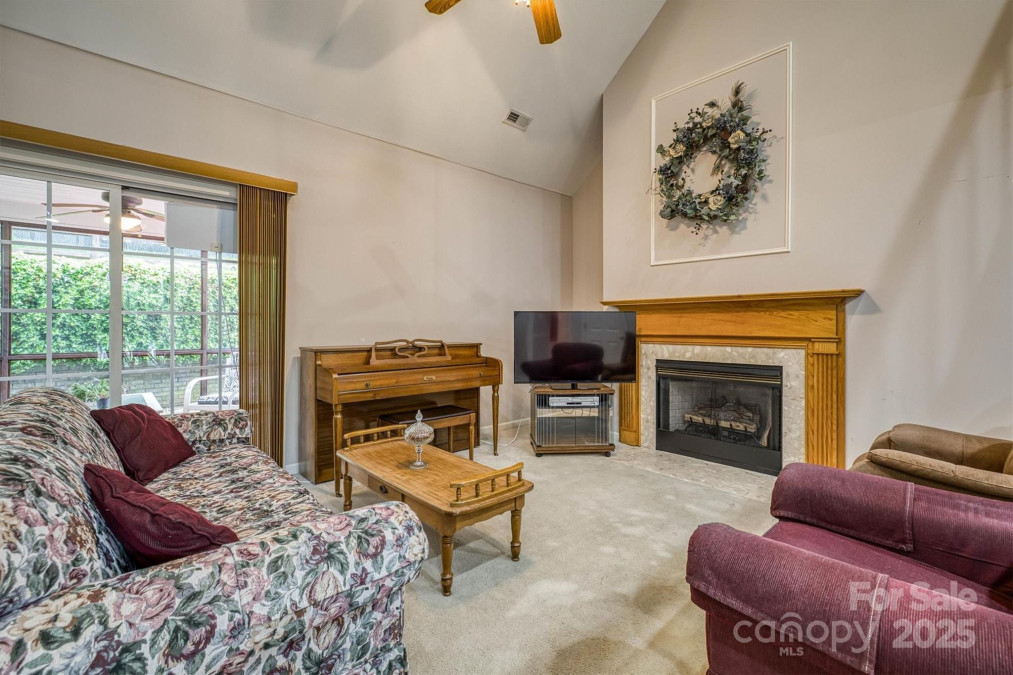 2478 23rd St Hickory, NC 28601