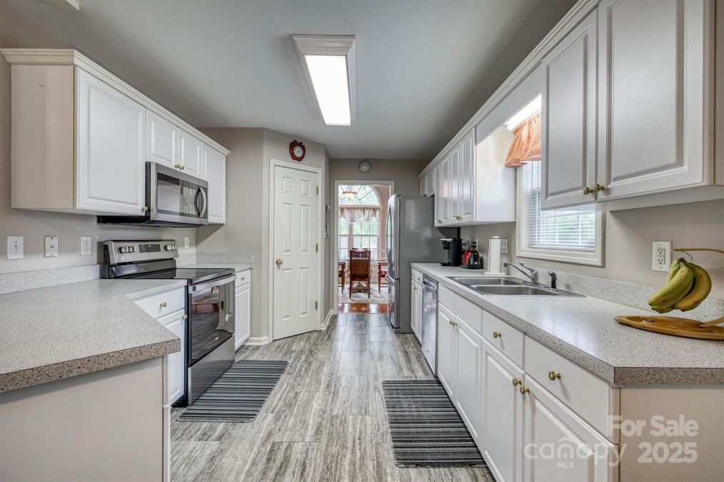 2478 23rd St Hickory, NC 28601