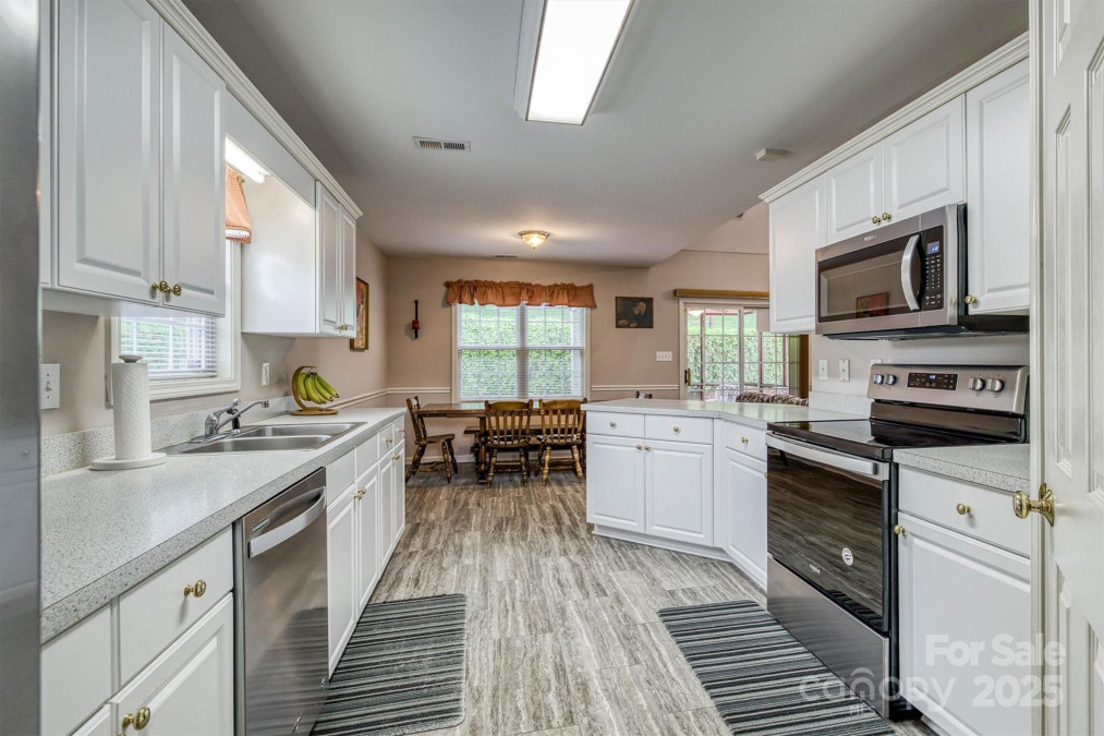 2478 23rd St Hickory, NC 28601