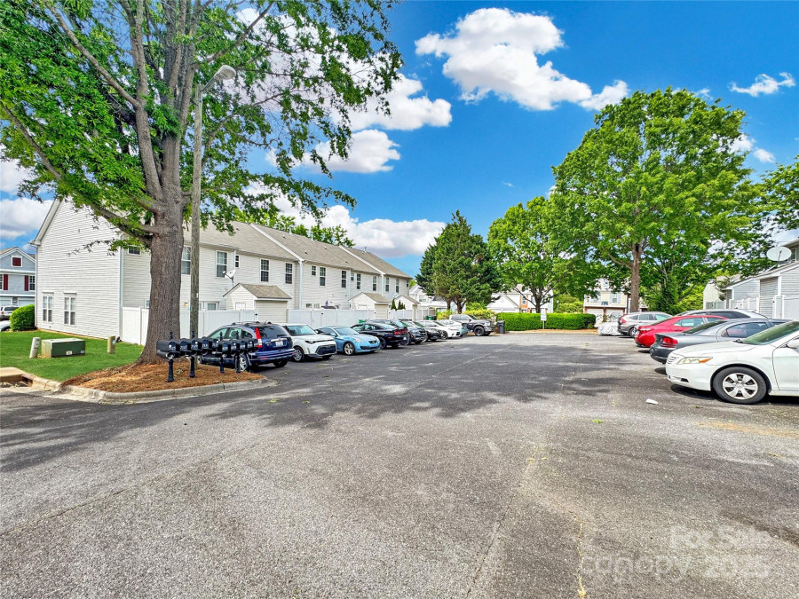 8326 Shinkansen Dr Charlotte, NC 28213