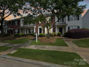 8326 Shinkansen Dr Charlotte, NC 28213