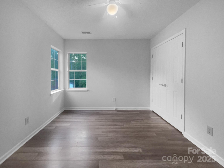 1415 Newfound Hollow Dr Charlotte, NC 28214