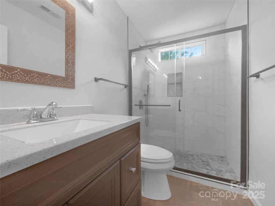 1415 Newfound Hollow Dr Charlotte, NC 28214