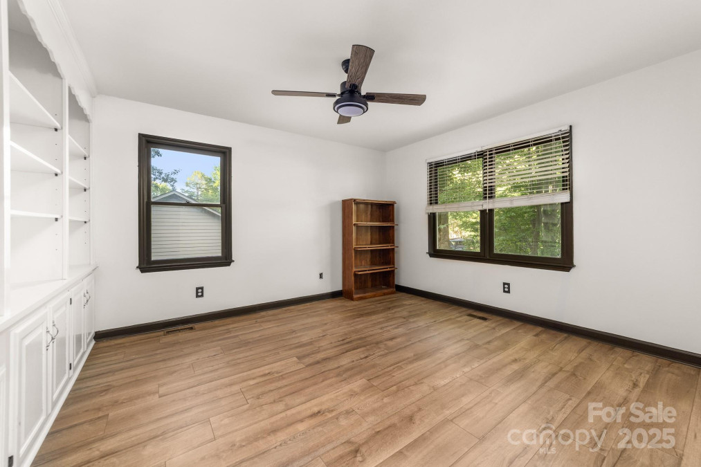 552 Blue Rock Dr Charlotte, NC 28213